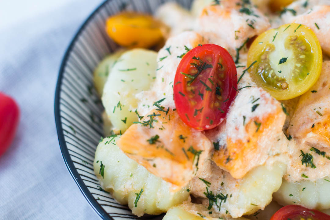 Gnocchi-Lachs Pfanne mit Tomaten ⋆ Lieblingszwei * Foodblog