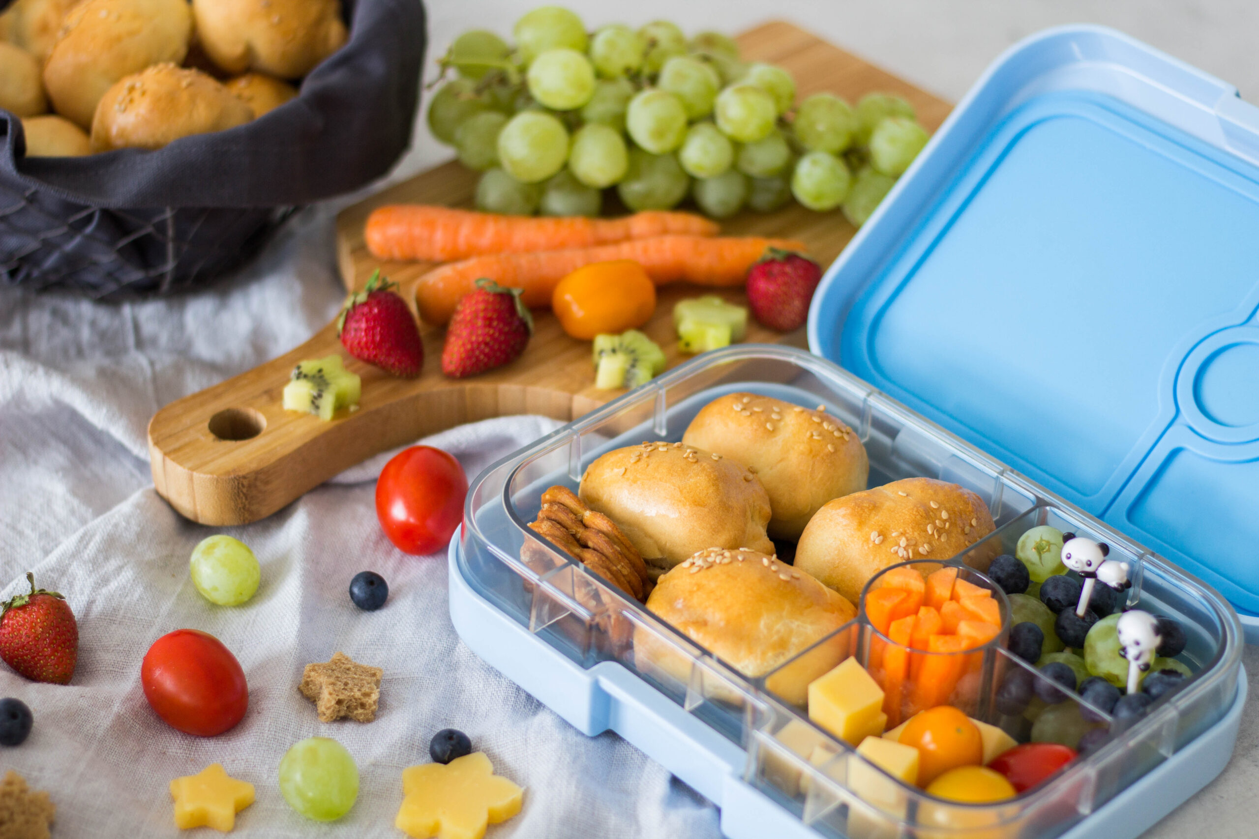 Snackbox Kinder, Brotbox Jausenbox für Kindergarten mit 3 Fächern